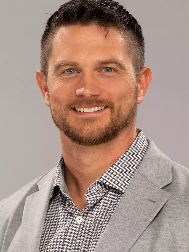 Sean Johnson headshot