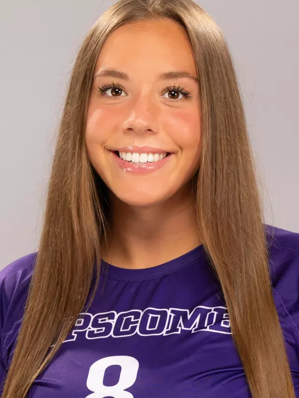 Kenzie Kucks headshot
