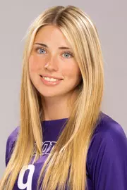 Charlotte Routh headshot