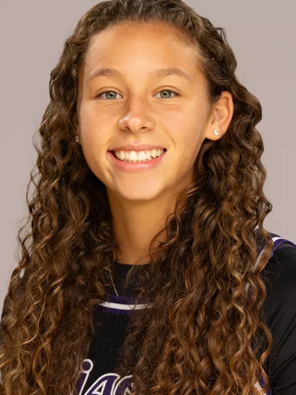 Elena Bertrand headshot