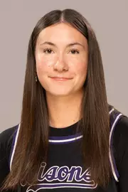 Taylor Holt headshot
