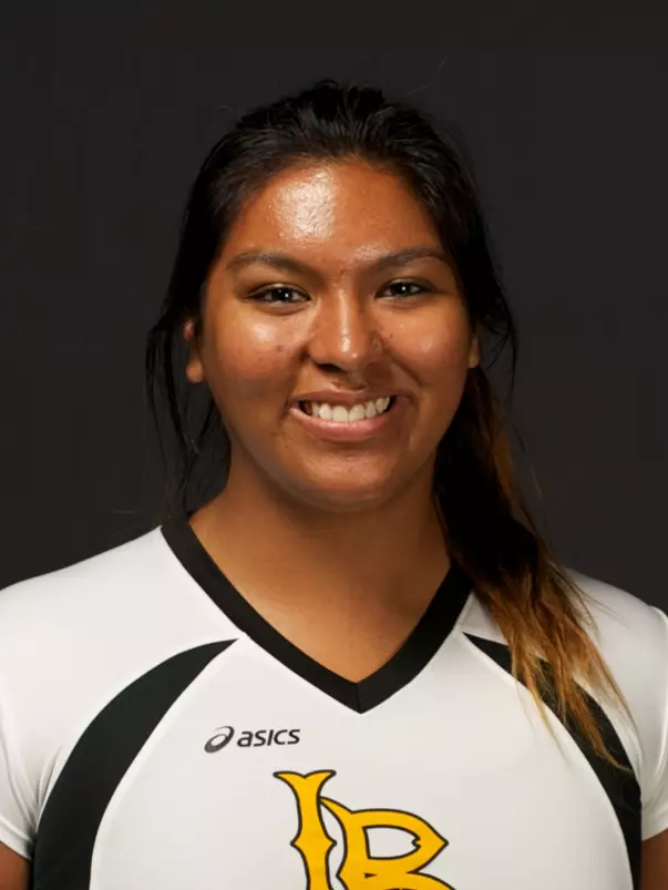 Senior Alexandra Cervantes had a personal-best 165-08 to finish sixth overall in the hammer throw at the UCI Spring Break Invitational.