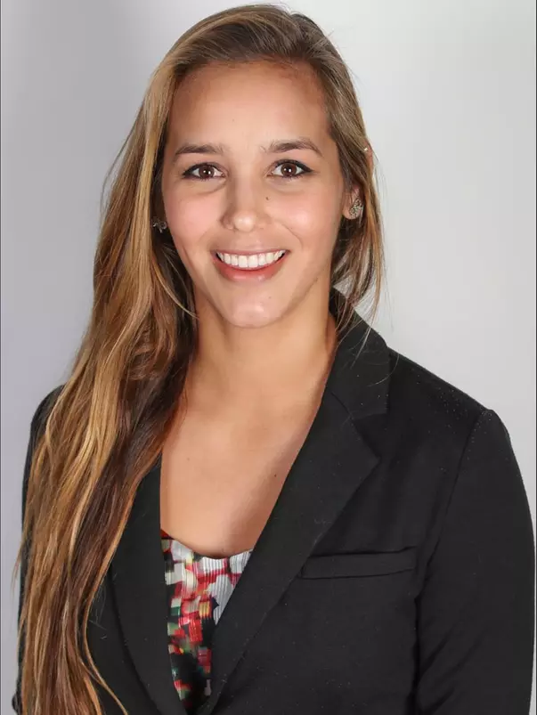 Sarah Carrasco Headshot