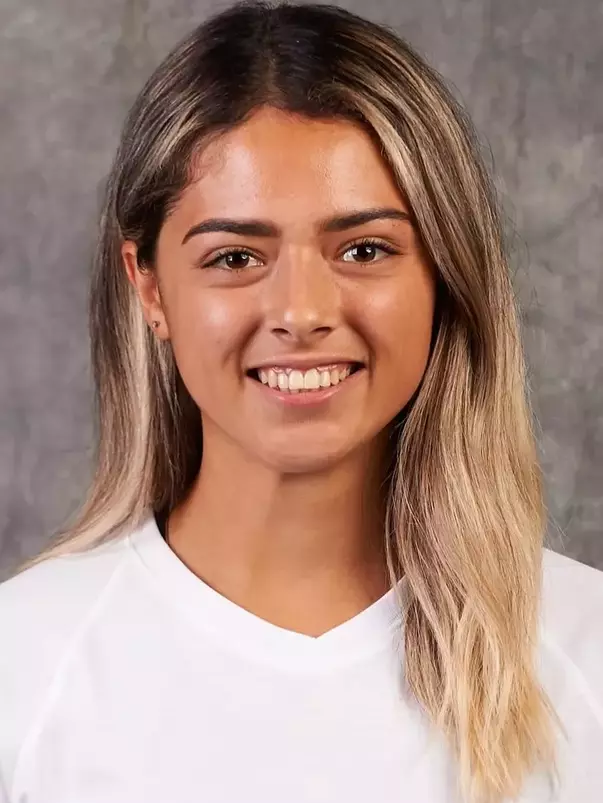 2019 Ayanna Robles Headshot