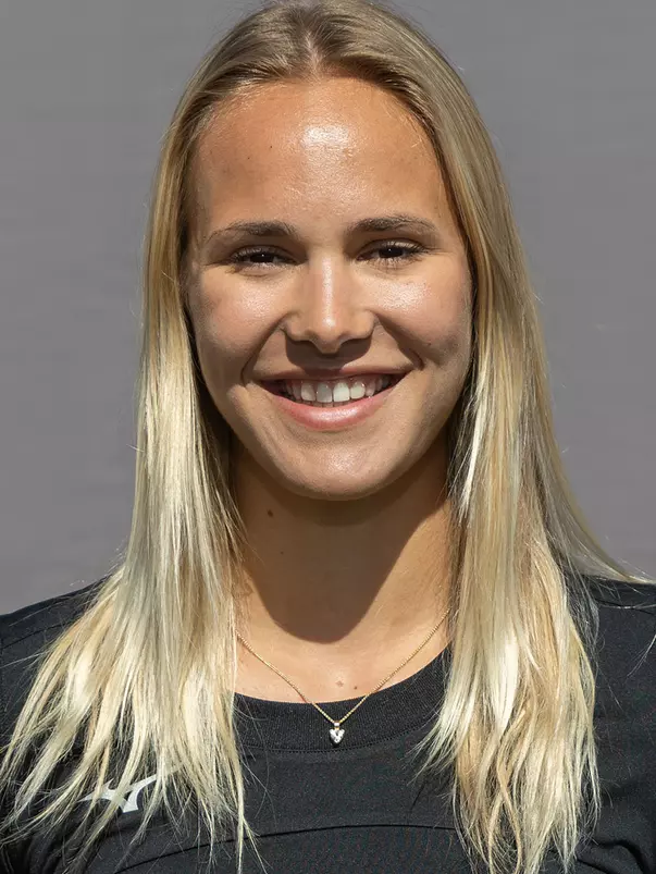 Katie Kennedy Headshot