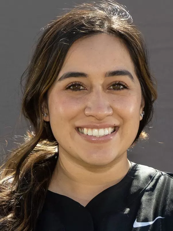 Ashley Machado Headshot