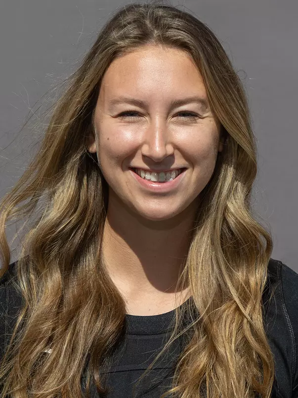 Madison Smeathers Headshot