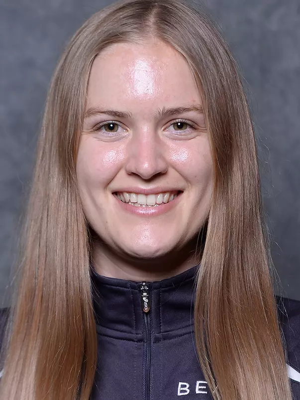 Bronwyn Bunnell Headshot