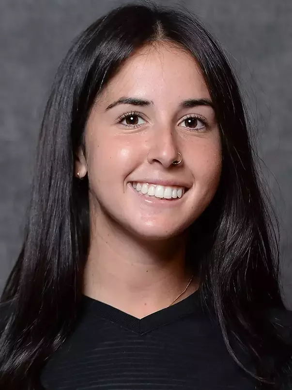 2021 Aleea Caceres Headshot