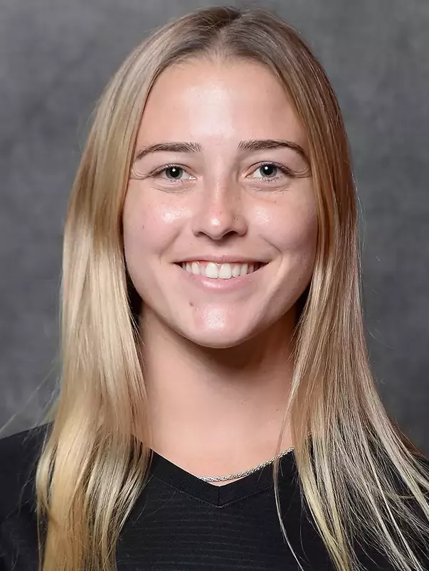 2021 Kaitlin Fregulia Headshot
