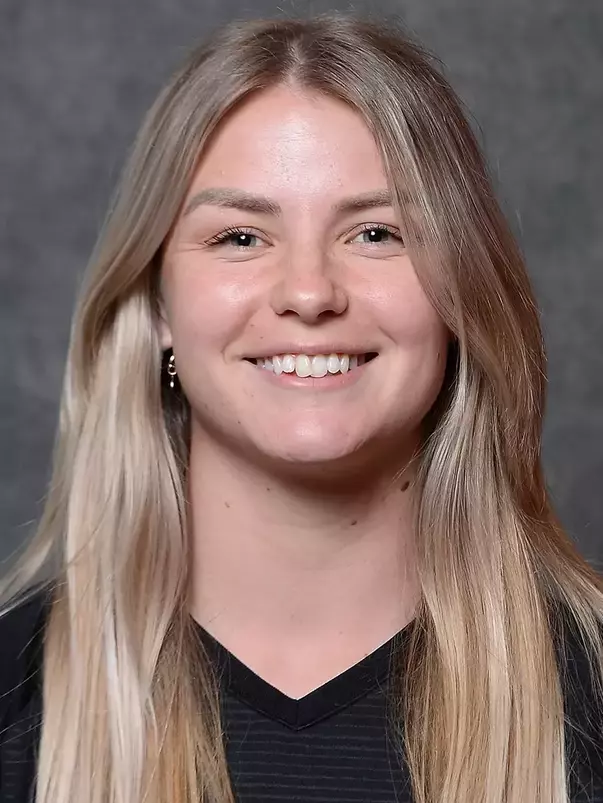 2021 Aimee Medwin Headshot