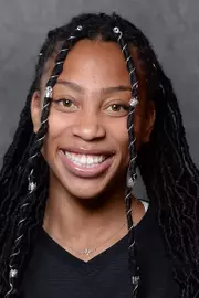 2021 Hailey Smith Headshot