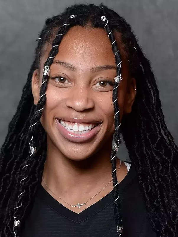 2021 Hailey Smith Headshot