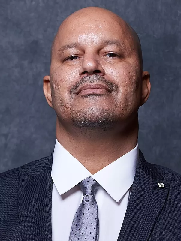 Allen Caveness Headshot