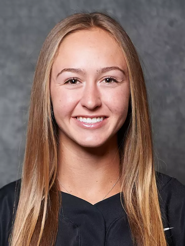 Jacquelyn Bickar Headshot