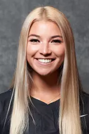 Ashleigh Inae Headshot