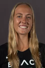 Maggie Walters Headshot