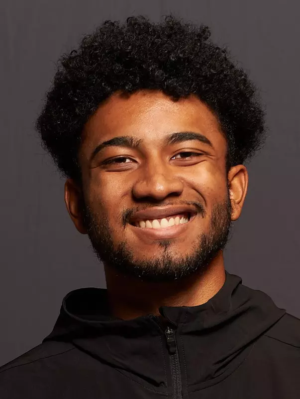 DiAeris McRaven Headshot