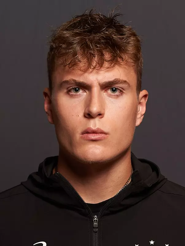 Derek Owens Headshot