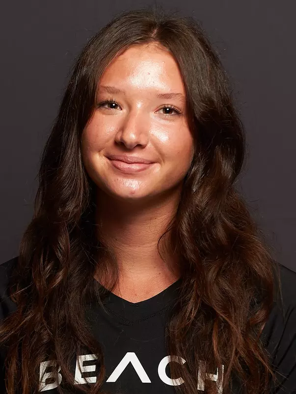 Olivia Narancich Headshot