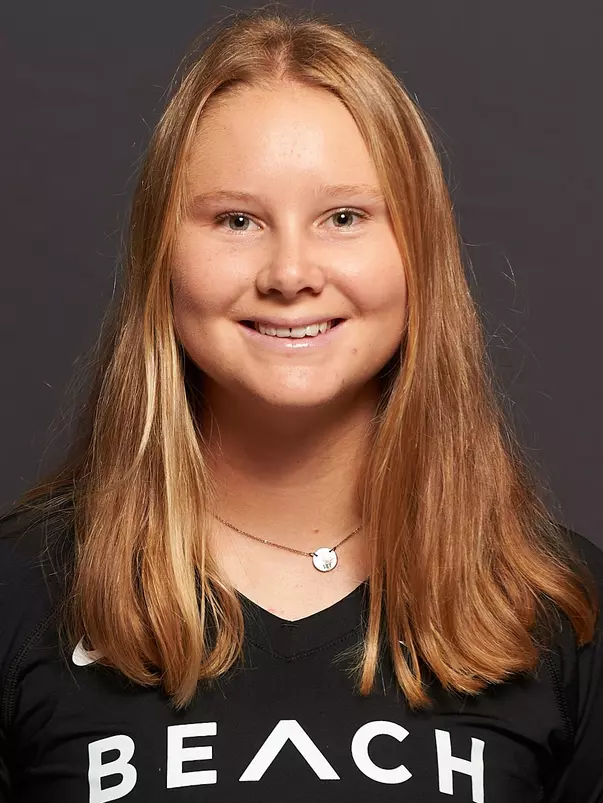 Gabby Reinking Headshot