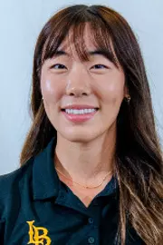 Angelina Kim Headshot