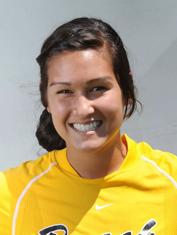 2009 Haylee Eguchi Headshot