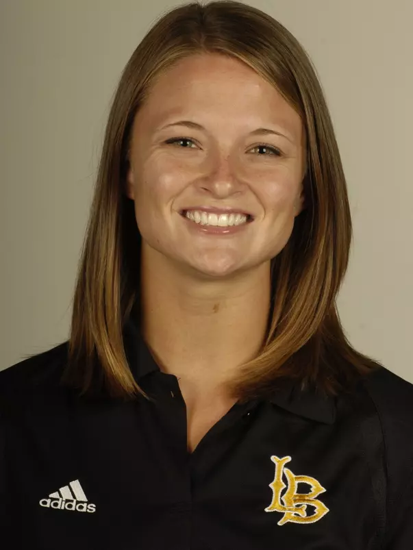 2007 Amanda Perry Headshot