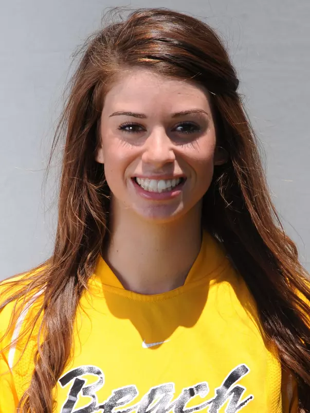 2009 Jenny Soza Headshot