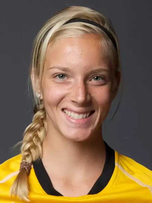 2013 Carly Lake Headshot