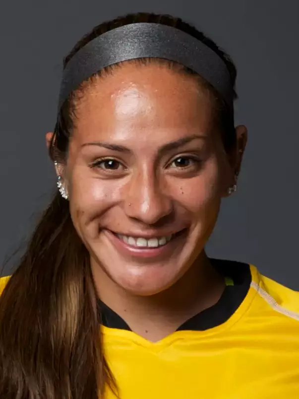 2012 Elizabeth Lyons Headshot