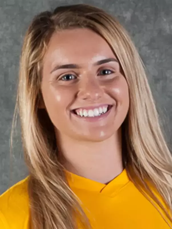 2015 Alyssa Alvarez Headshot