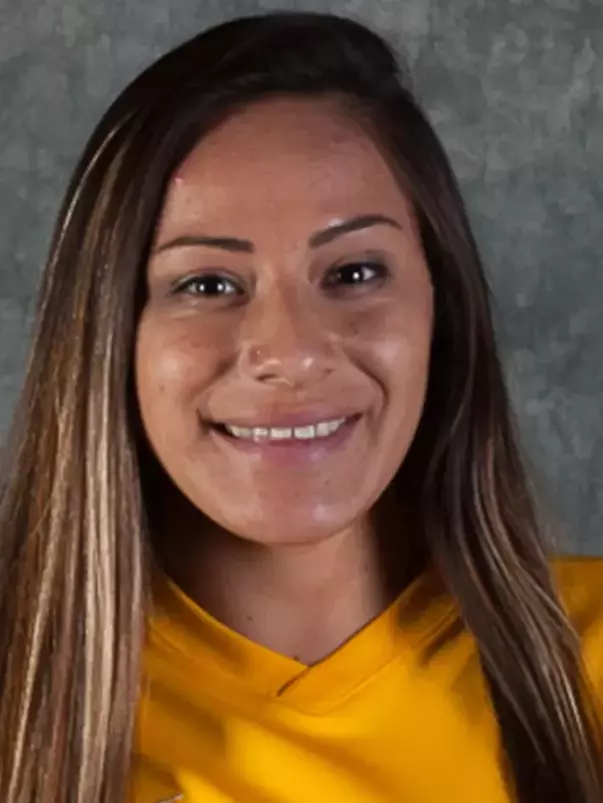 2015 Elizabeth Lyons Headshot