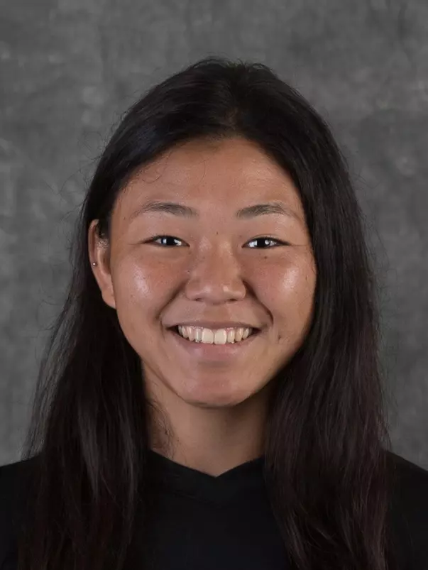 2016 Mimi Akaogi Headshot