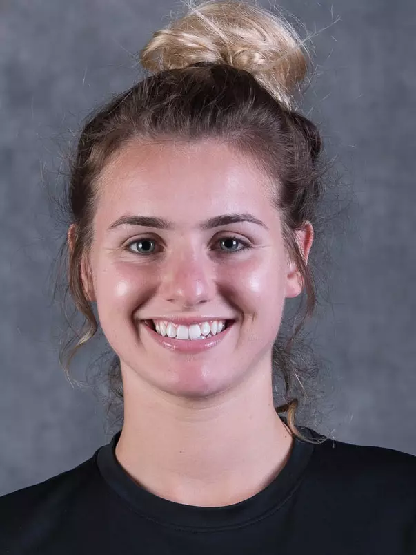 2017 Alyssa Alvarez Headshot