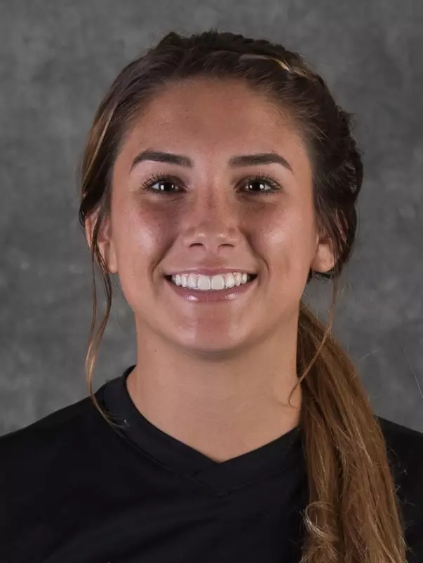 2016 Allie Emmons Headshot