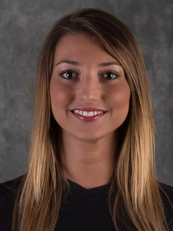 2016 Chloe Froment Headshot