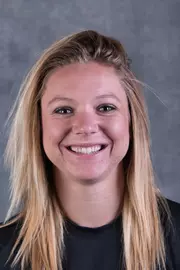 2017 Mia Hummel Headshot