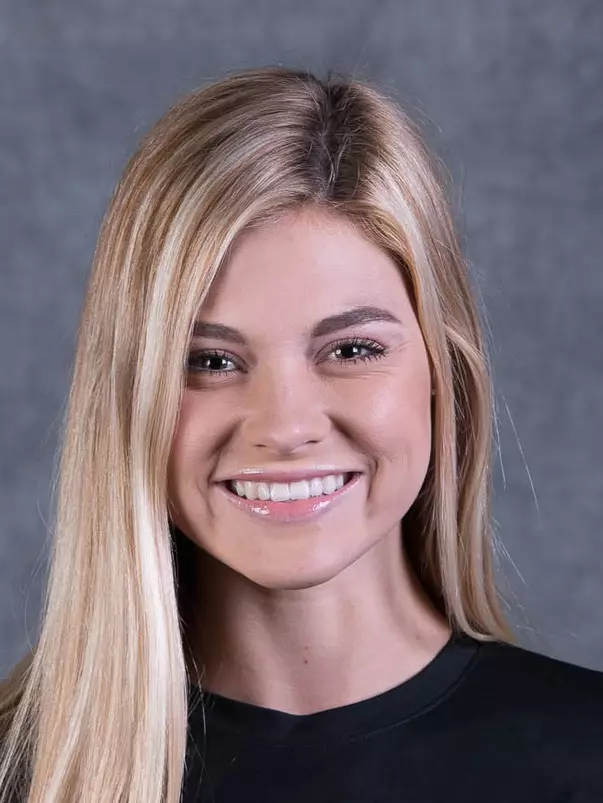 2017 Kailee Prescott Headshot