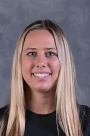 2017 Hannah Stammer Headshot