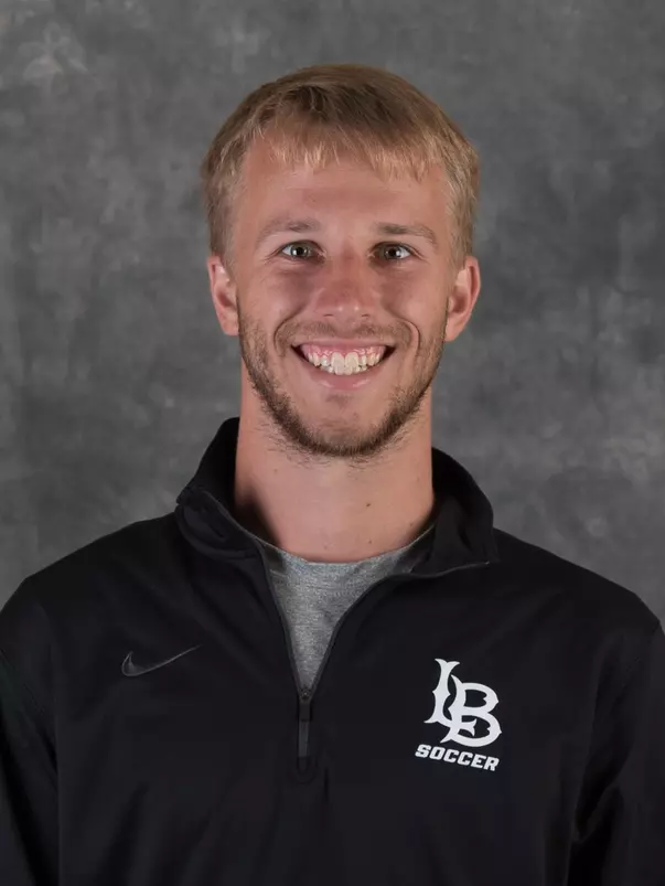 2016 Joey Sudyka Headshot