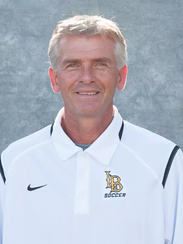 2015 Daniel Gonzalez Headshot