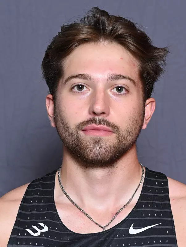 2025 Elliot Payne Headshot