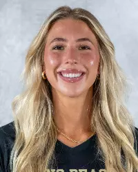 Abby Karich Headshot