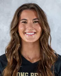 Zayna Meyer Headshot