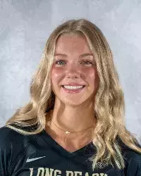 Madi Maxwell Headshot