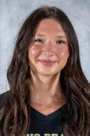 Livi Narancich Headshot