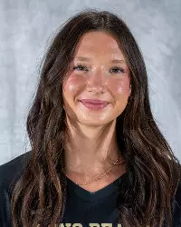 Livi Narancich Headshot