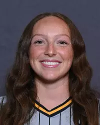 Lindsey Cowans Headshot