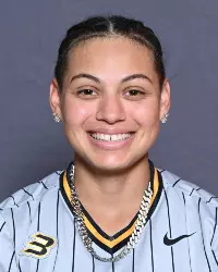 Selena Perez Headshot